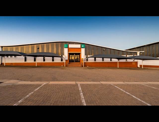 196M² WAREHOUSE TO LET IN MEADOWDALE