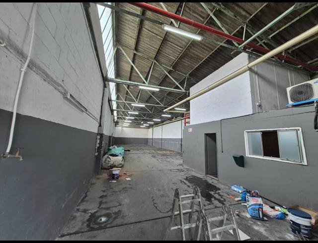 316M² WAREHOUSE TO LET IN BRACKENFELL INDUSTRIAL