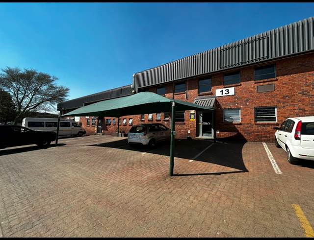 294M² WAREHOUSE TO LET IN EASTGATE