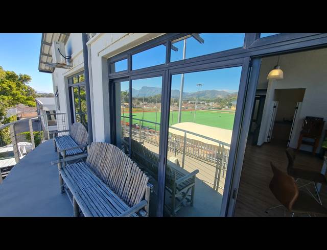 175M² WAREHOUSE TO LET IN WESTLAKE