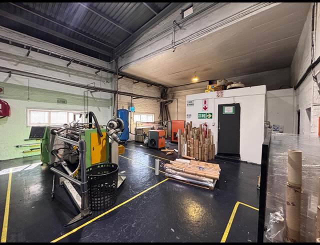 778M² WAREHOUSE TO LET IN SPRINGFIELD