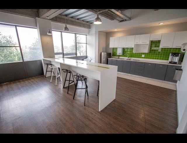 1,388M² OFFICE TO LET IN SANDTON CENTRAL