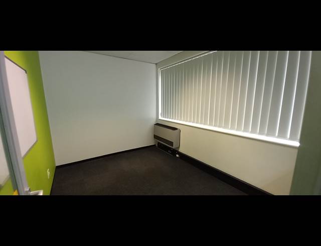 105M² OFFICE TO LET IN LONEHILL