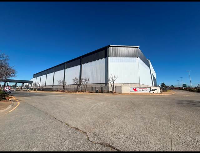 9,909M² WAREHOUSE TO LET IN JET PARK