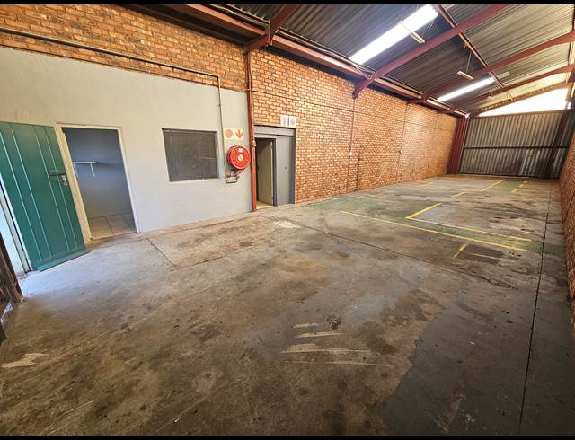 150M² FACTORY TO LET IN ANDERBOLT