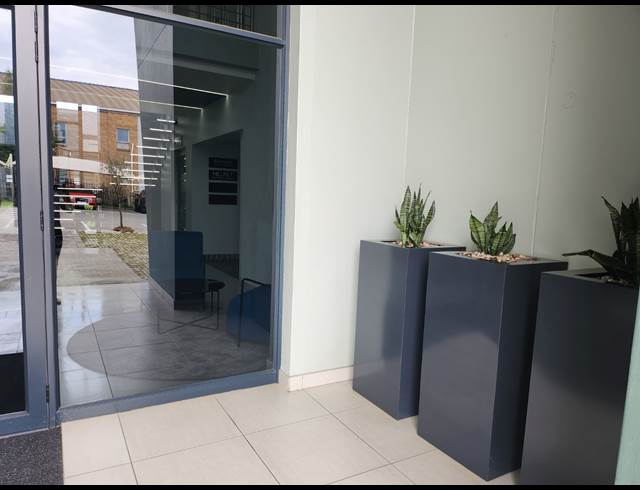 334M² OFFICE TO LET IN HALFWAY GARDENS