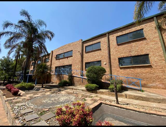 1,400M² WAREHOUSE RENTED IN PRINCESS AH