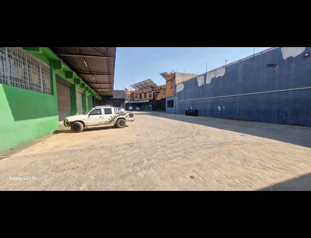 1,800M² WAREHOUSE TO LET IN SELBY