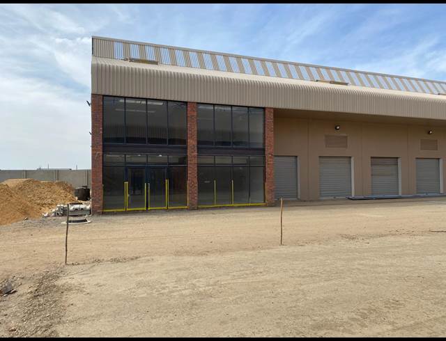1,443M² WAREHOUSE TO LET IN EPPING INDUSTRIAL