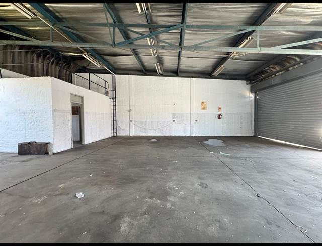 150M² WAREHOUSE TO LET IN PHOENIX INDUSTRIAL