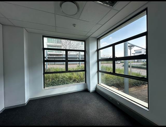 326M² OFFICE TO LET IN ECO PARK ESTATE
