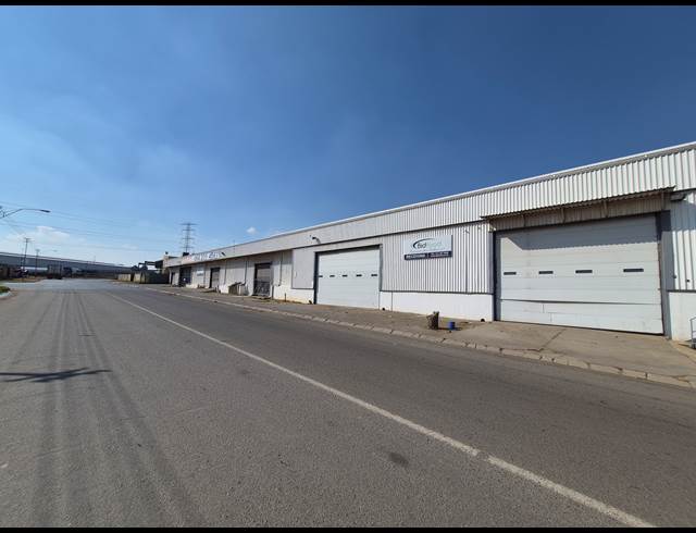 3,000M² WAREHOUSE TO LET IN HERIOTDALE