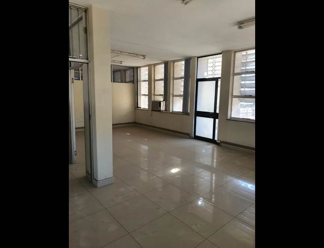 320M² OFFICE TO LET IN ALBERTON NORTH