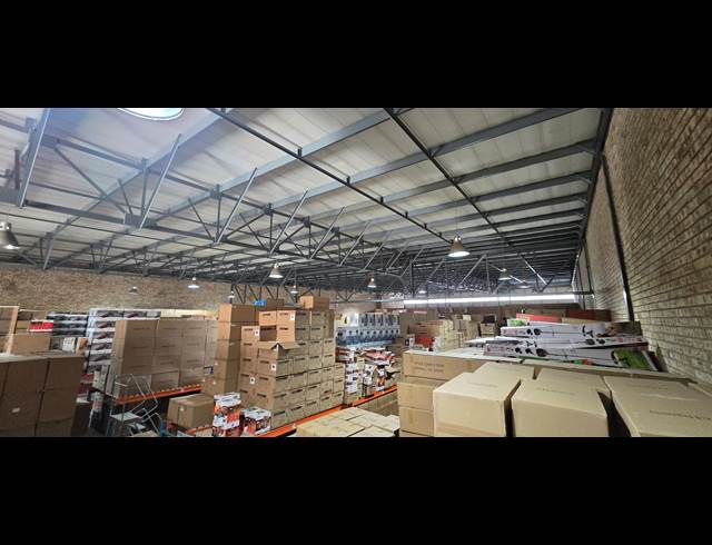 1,535M² WAREHOUSE TO LET IN LANSERIA