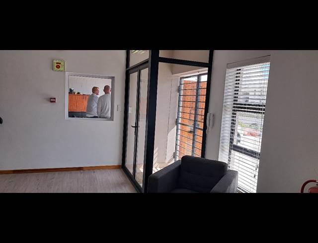318M² WAREHOUSE TO LET IN FISANTEKRAAL