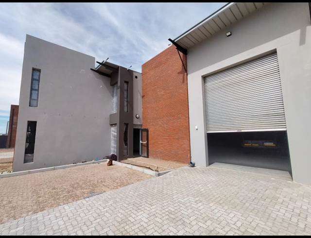 322M² FACTORY RENTED IN KRAAIFONTEIN INDUSTRIA