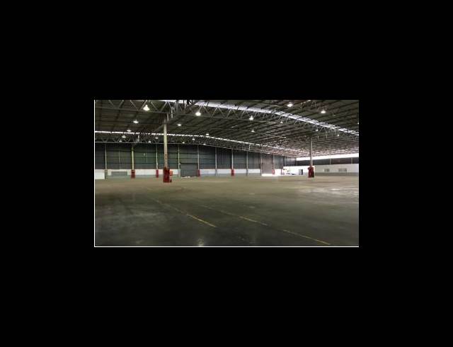 17,256M² WAREHOUSE RENTED IN ALEXANDER PARK INDUSTRIAL