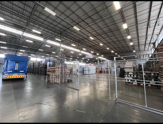 15,503M² WAREHOUSE TO LET IN TUNNEY