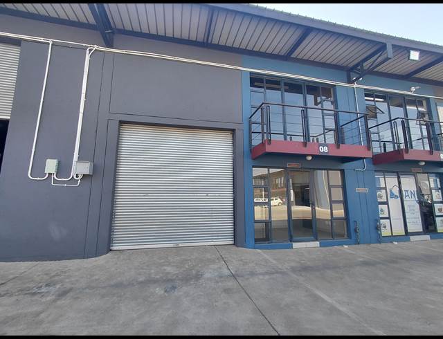 135M² WAREHOUSE TO LET IN POMONA
