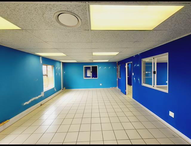 753M² OFFICE TO LET IN NORTH RIDING