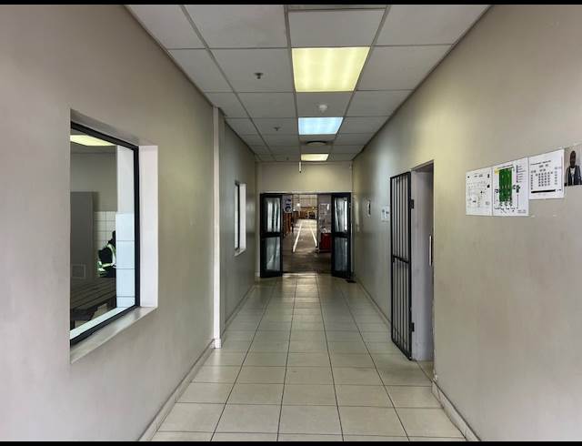 10,548M² WAREHOUSE TO LET IN PAROW INDUSTRIAL