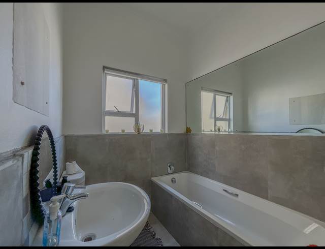 2 BEDROOM APARTMENT TO LET IN MANOR ESTATES