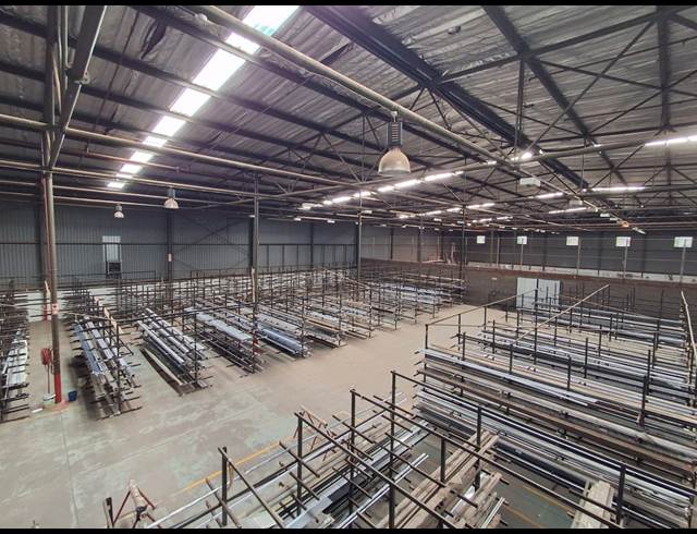 2,400M² WAREHOUSE TO LET IN HERIOTDALE