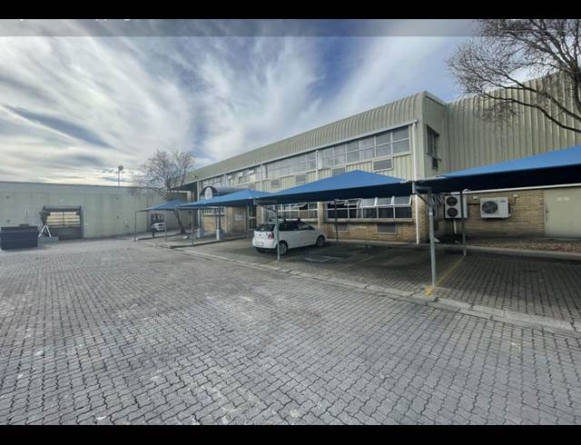 2,224M² WAREHOUSE TO LET IN EPPING INDUSTRIAL