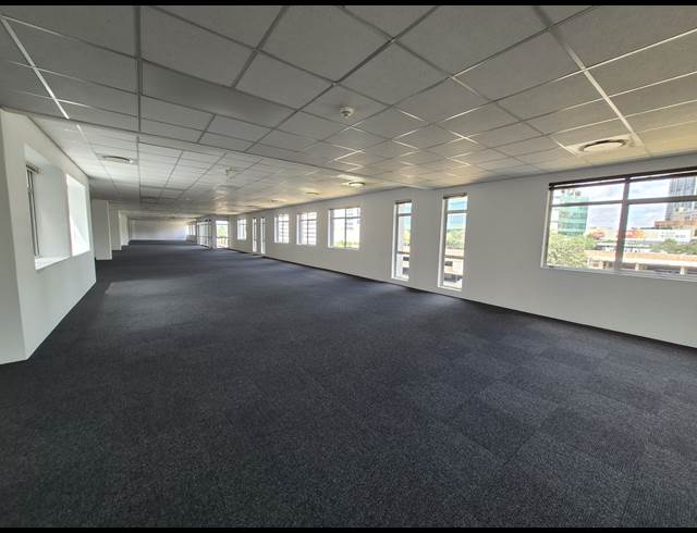 1,211M² OFFICE TO LET IN SANDTON CENTRAL