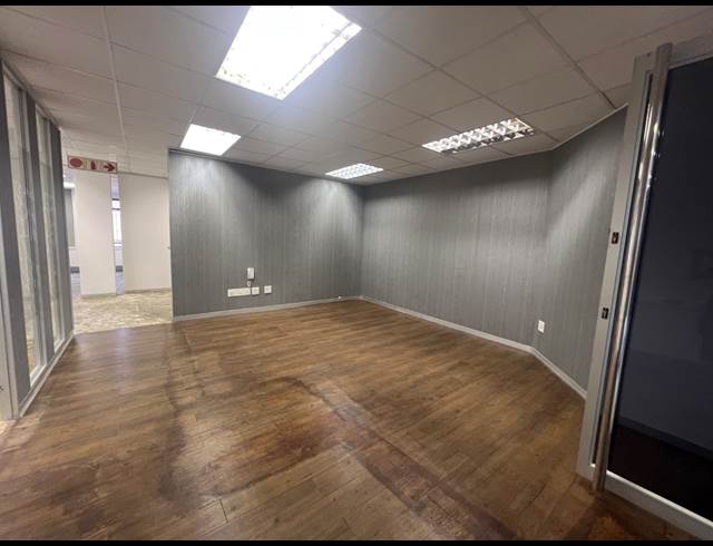 209M² OFFICE TO LET IN ROSEBANK