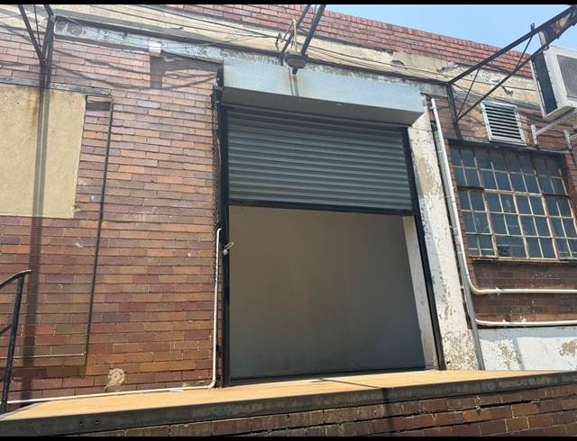 189M² STORAGE UNIT TO LET IN INDUSTRIA WEST