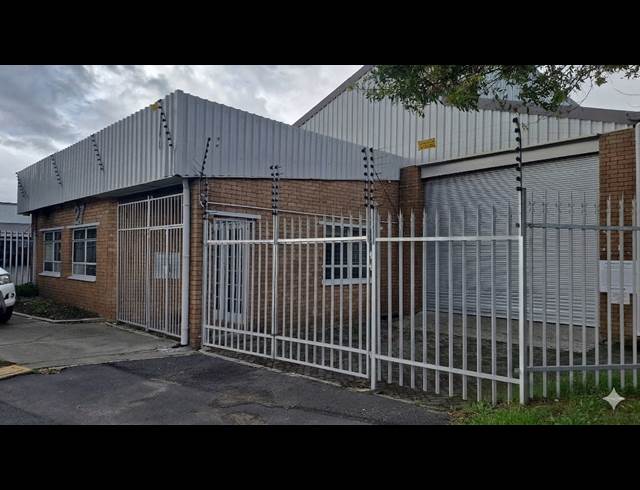 1,103M² WAREHOUSE TO LET IN OTTERY