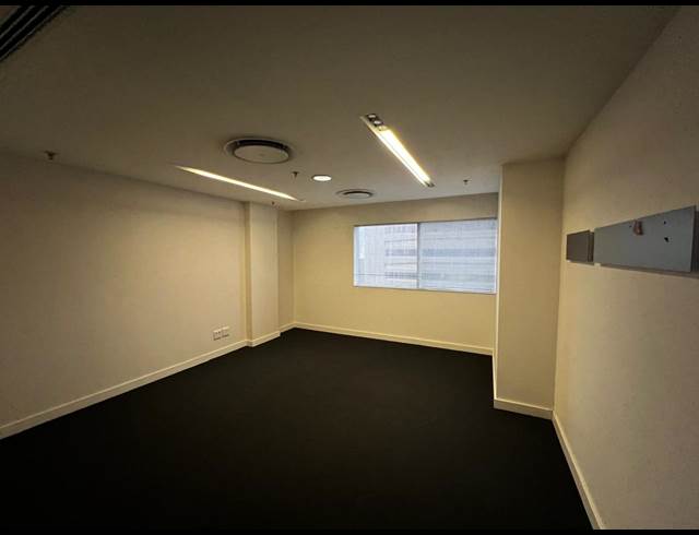 1,010M² OFFICE TO LET IN CAPE TOWN CITY CENTRE