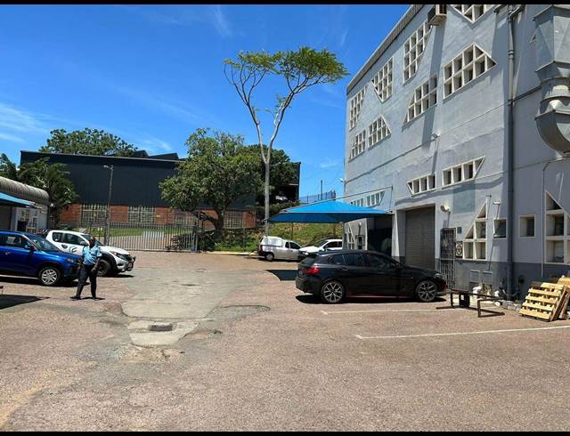 70M² WAREHOUSE TO LET IN GLEN ANIL
