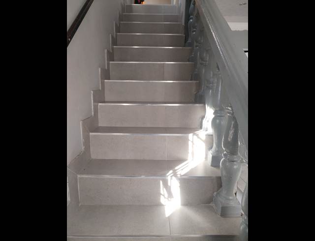 2 bed property to rent in RISECLIFF