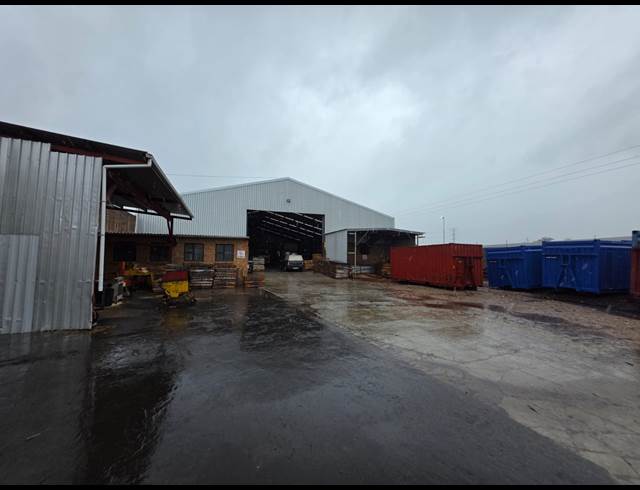 1,000M² WAREHOUSE TO LET IN SOMERSET WEST CENTRAL