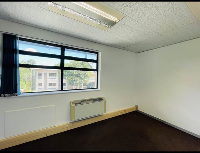 639M² OFFICE TO LET IN RANDJESPARK