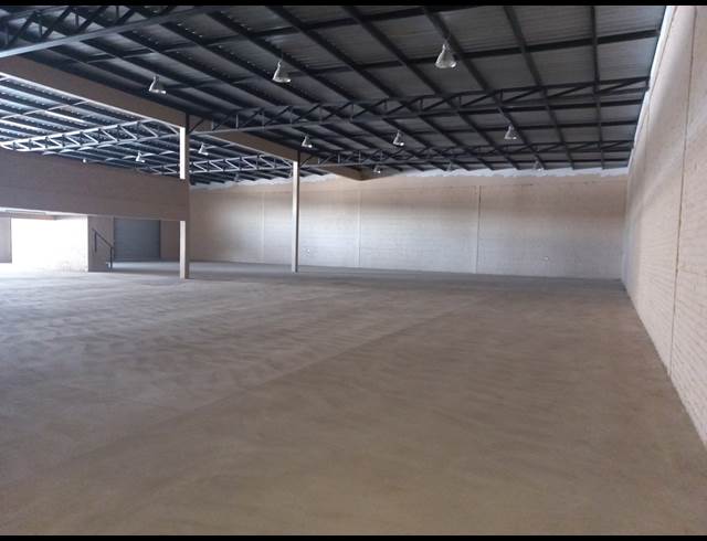 1,309M² WAREHOUSE TO LET IN POMONA