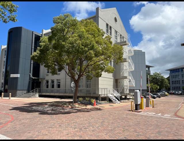218M² OFFICE TO LET IN RONDEBOSCH