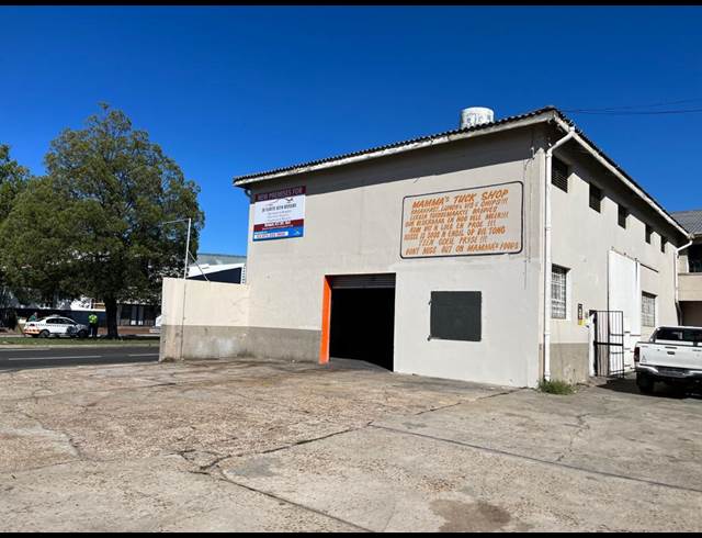 220M² WAREHOUSE TO LET IN PAARL CENTRAL