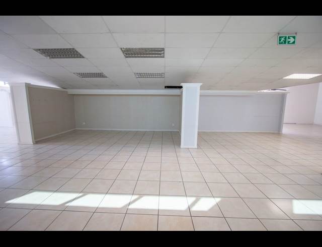 750M² OFFICE TO LET IN KRAMERVILLE
