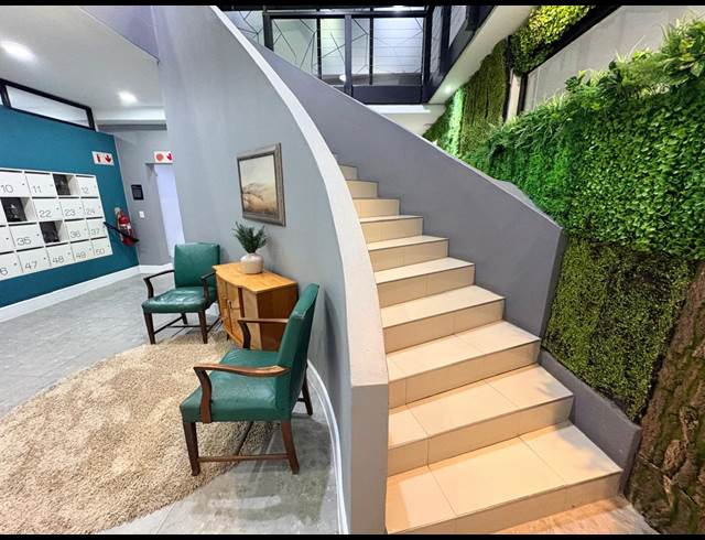 17M² SERVICED OFFICE TO LET IN BARBEQUE DOWNS