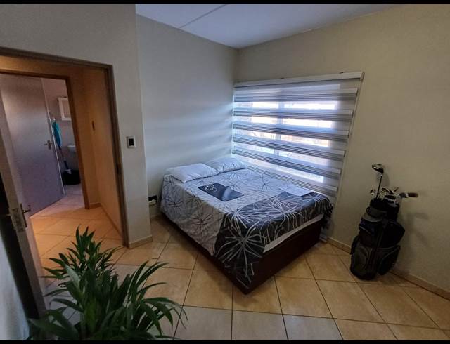 2 BEDROOM PROPERTY TO RENT IN MEYERSDAL