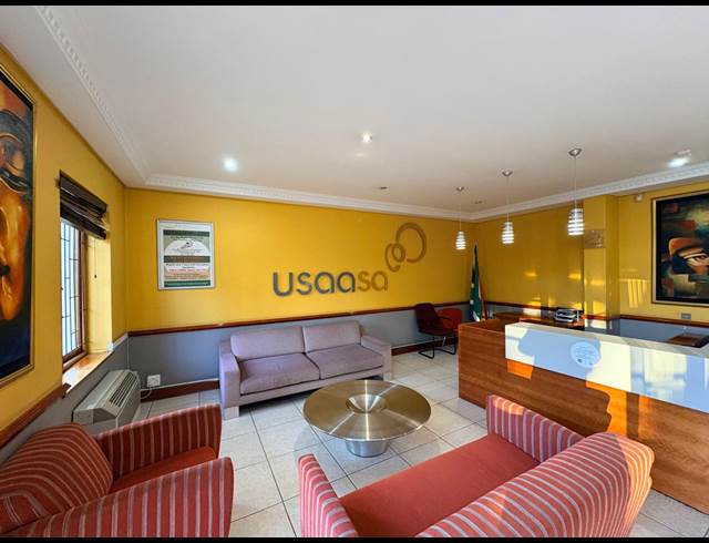 1,525M² OFFICE TO LET IN VORNA VALLEY