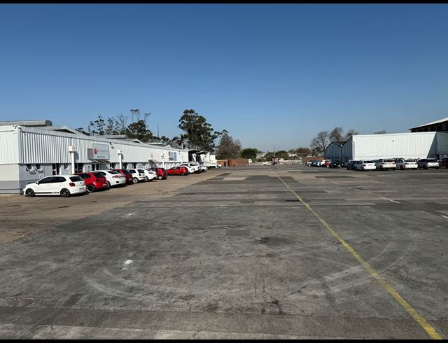 3,284M² WAREHOUSE TO LET IN NEW GERMANY