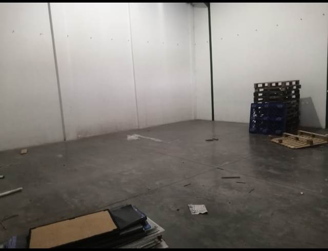 226M² WAREHOUSE TO LET IN RED HILL