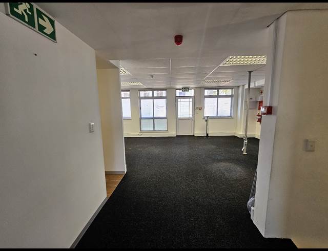 295M² OFFICE TO LET IN CENTURY CITY