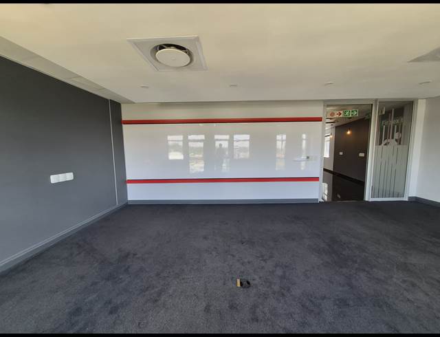 1,633M² OFFICE TO LET IN SANDTON CENTRAL