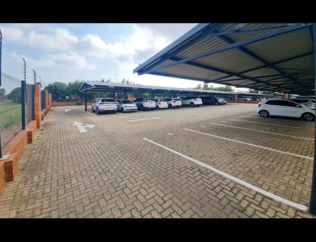 185M² OFFICE TO LET IN AERORAND SOUTH
