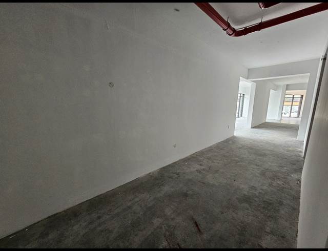 496M² RETAIL TO LET IN WOODSTOCK